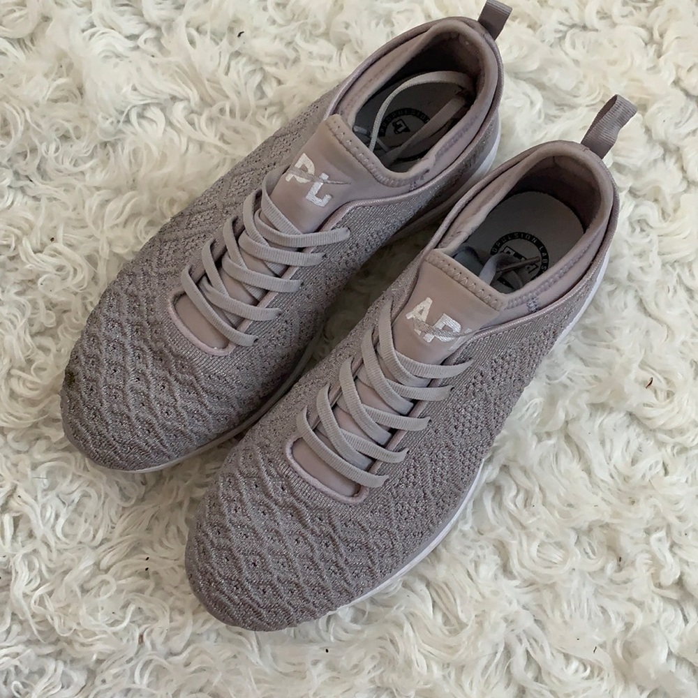 APL techloom phantom size 10.5